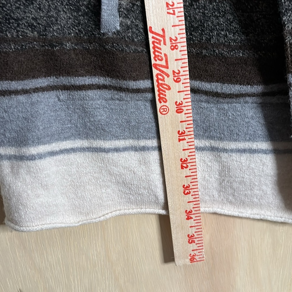 TOAD & CO Heartfelt Wool Hooded Sweater. Size small - Picture 7 of 9